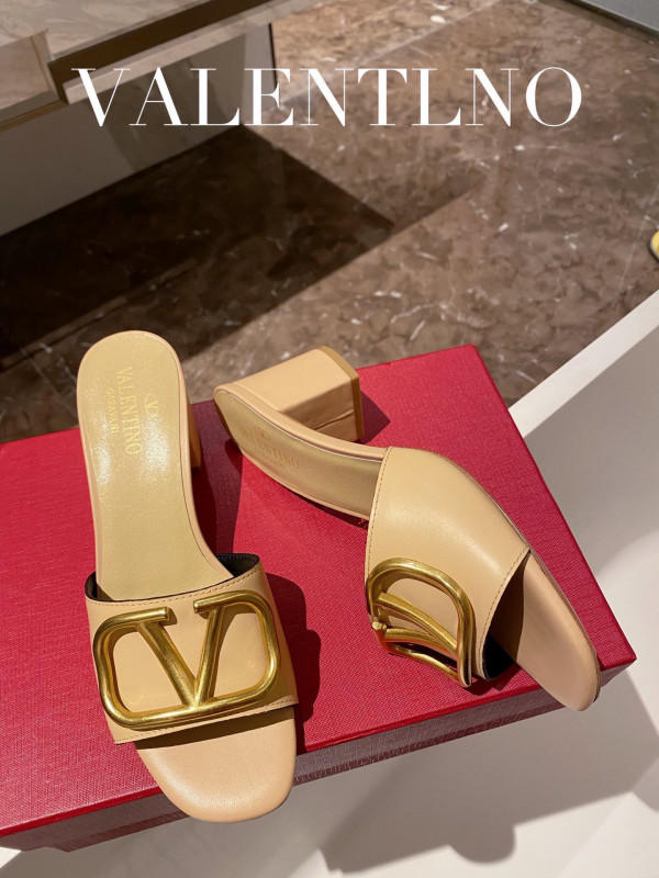 VALENTINO VLOGO SIGNATURE SLIDE SANDAL