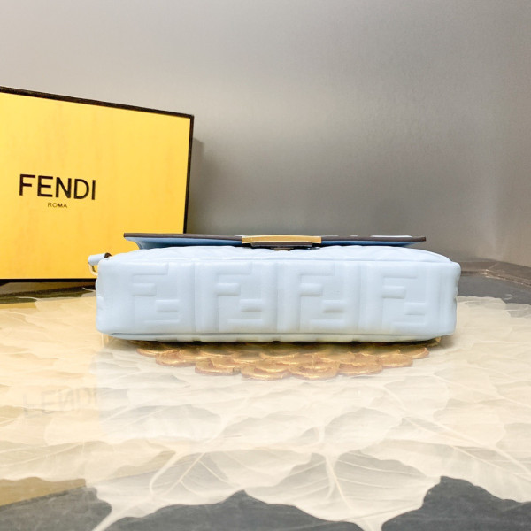 F**di baguette -27-15-6cm