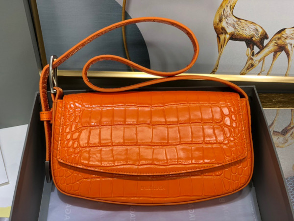 Ba*len*cia*ga ghost bag