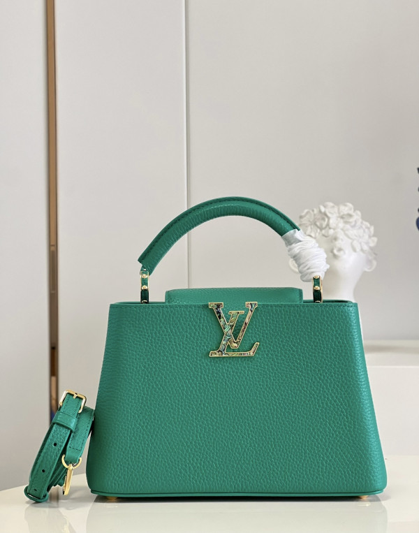 l0*is V*t0n capucines bb