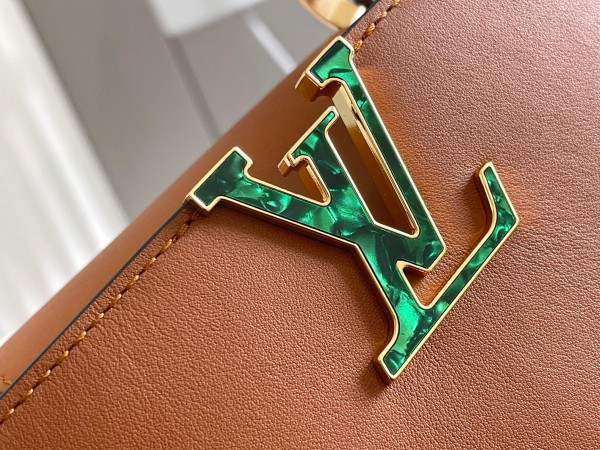 l0*is V*t0n capucines bb