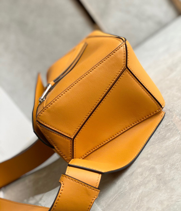 Lowee Small Puzzle Bag-24*16*10.5cm