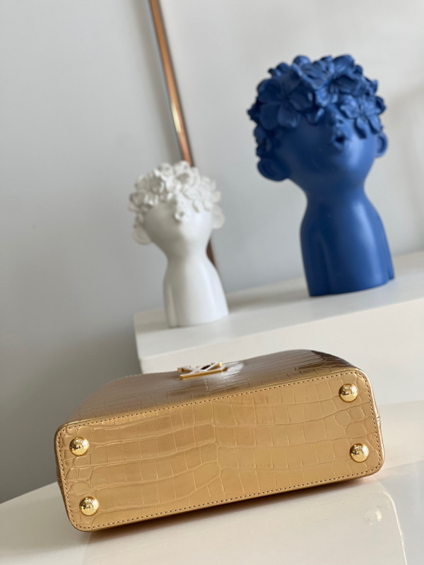 l0*is V*t0n capucines bb