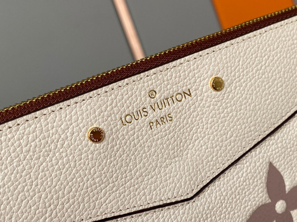 l0*is V*t0n daily pouch