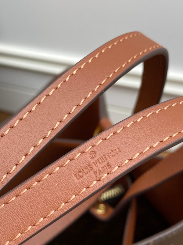 l0*is V*t0n nÉonoÉ