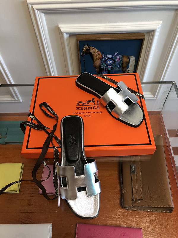 H**mes sandal