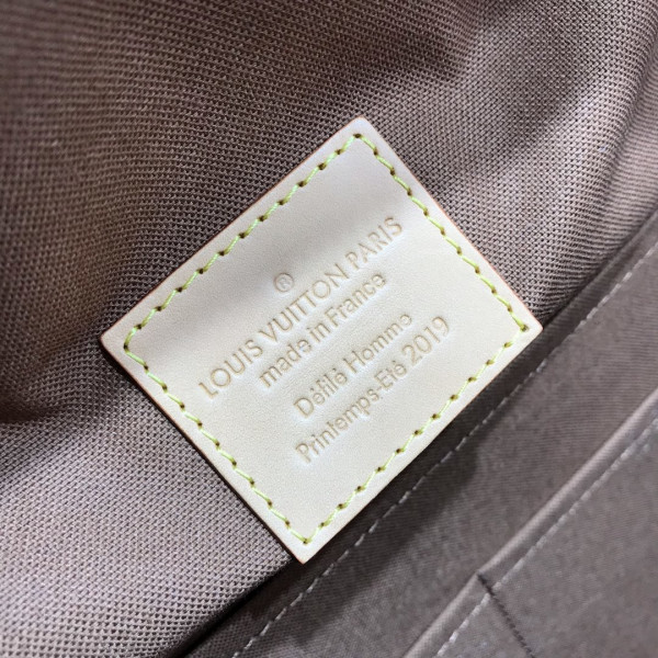 l0*is V*t0n soft trunk backpack pm