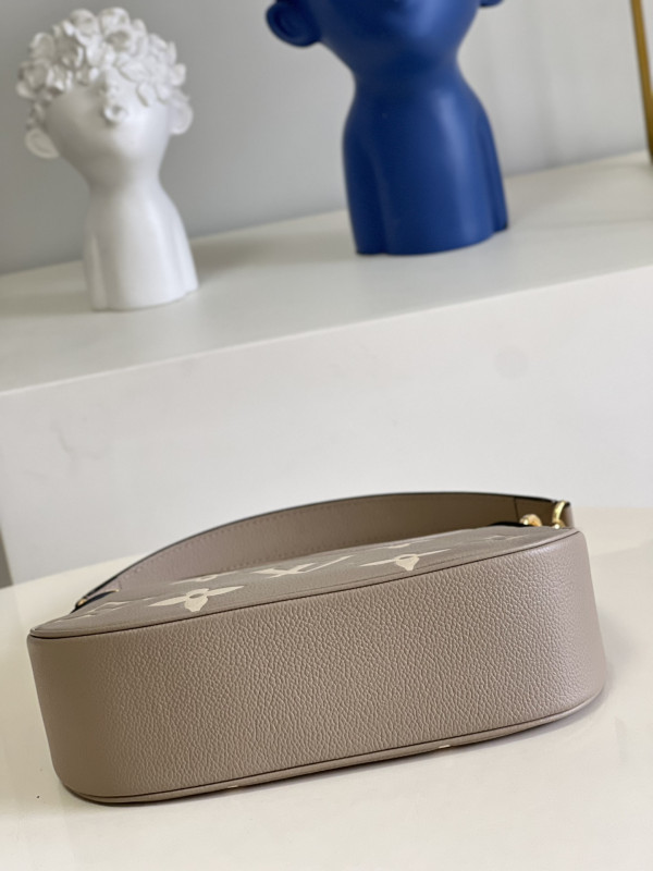 l0*is V*t0n bagatelle