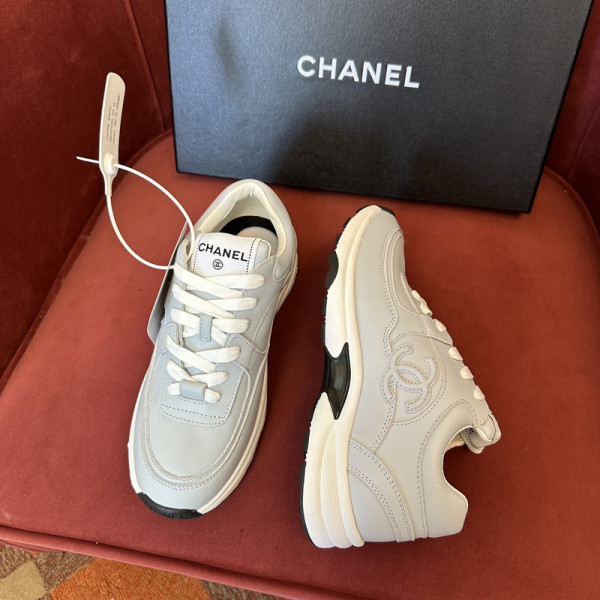 CL WOMEN SNEAKER