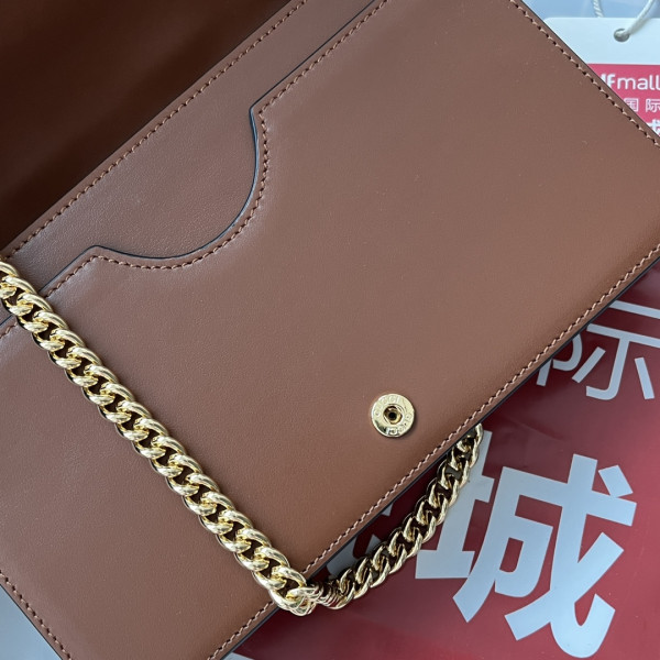 G*u*i gg matelassÉ chain wallet