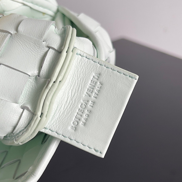 bo*te*ga Ve*ne*ta  mini sardine top handle bag