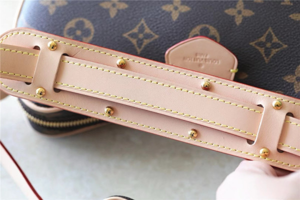 l0*is V*t0n croissant mm