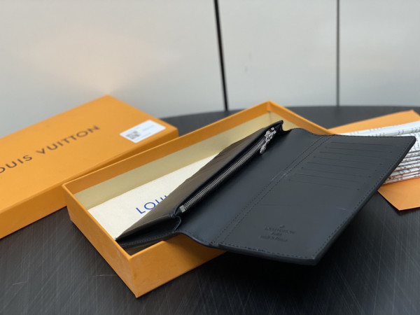 l0*is V*t0n brazza wallet-10*19*2cm