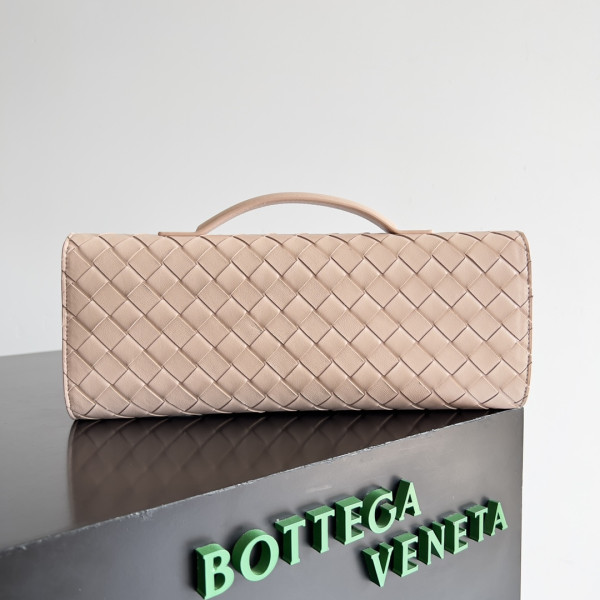 bo*te*ga Ve*ne*ta long clutch andiamo with handle-31*13*3cm