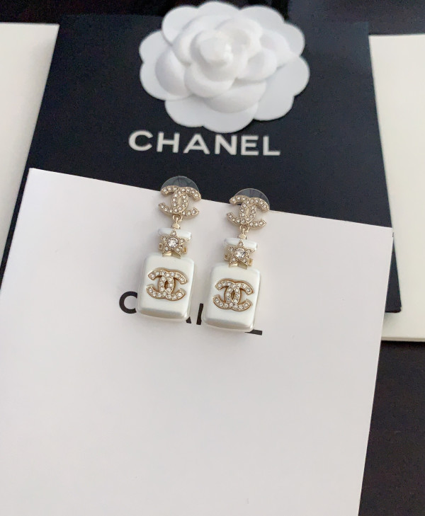 CL EARRINGS