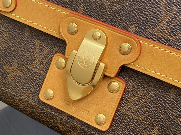 l0*is V*t0n soul trunk-19*15*7cm