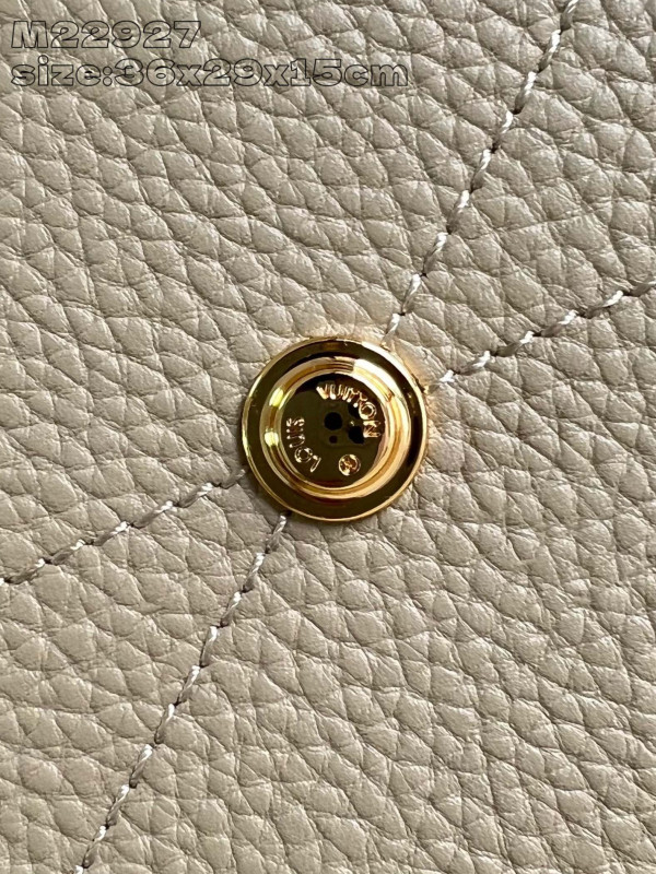 l0*is V*t0n vendome mm