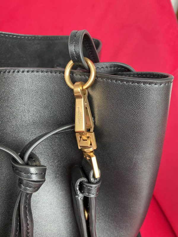 Y*L paris vii pochon in lambskin