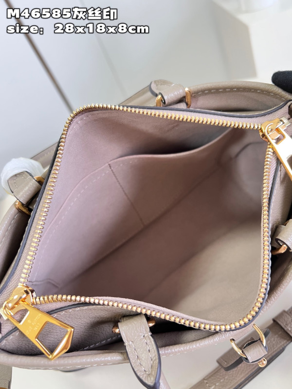 l0*is V*t0n trianon pm