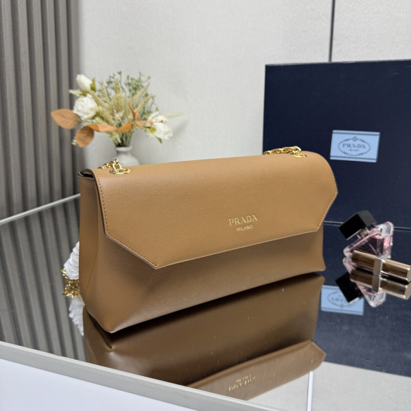 Pra*a doux medium leather shoulder bag-29*16*9.5cm