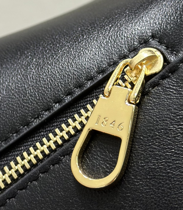 Lowee Small Puzzle Bag-24*16*10.5cm