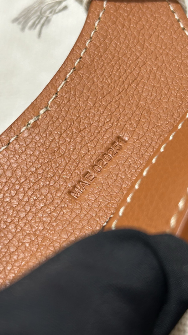 Go*ard beluga - 23×18.5×8cm