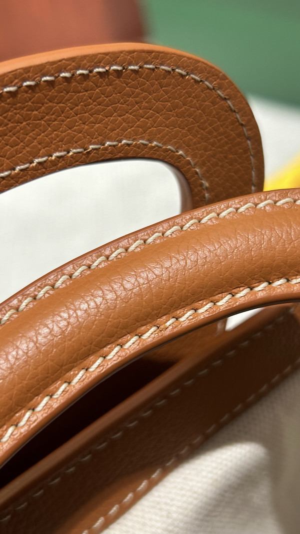 Go*ard beluga - 23×18.5×8cm