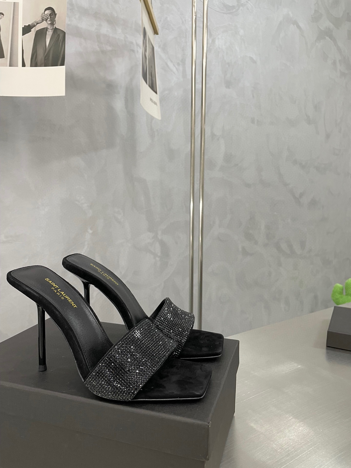 Y*L lucking evening mule