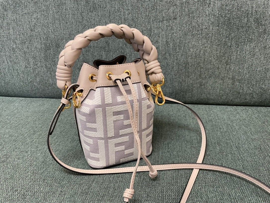 F**di mon tresor-12*18*10cm