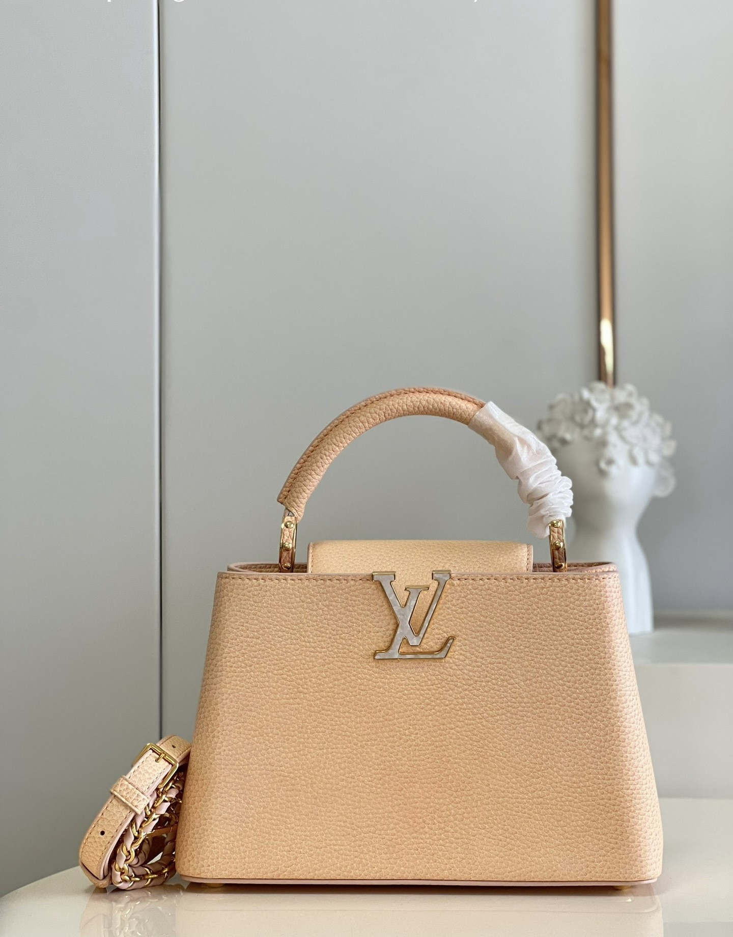 l0*is V*t0n capucines bb