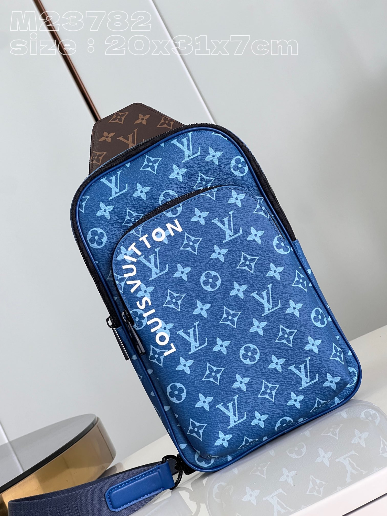 l0*is V*t0n avenue slingbag nm